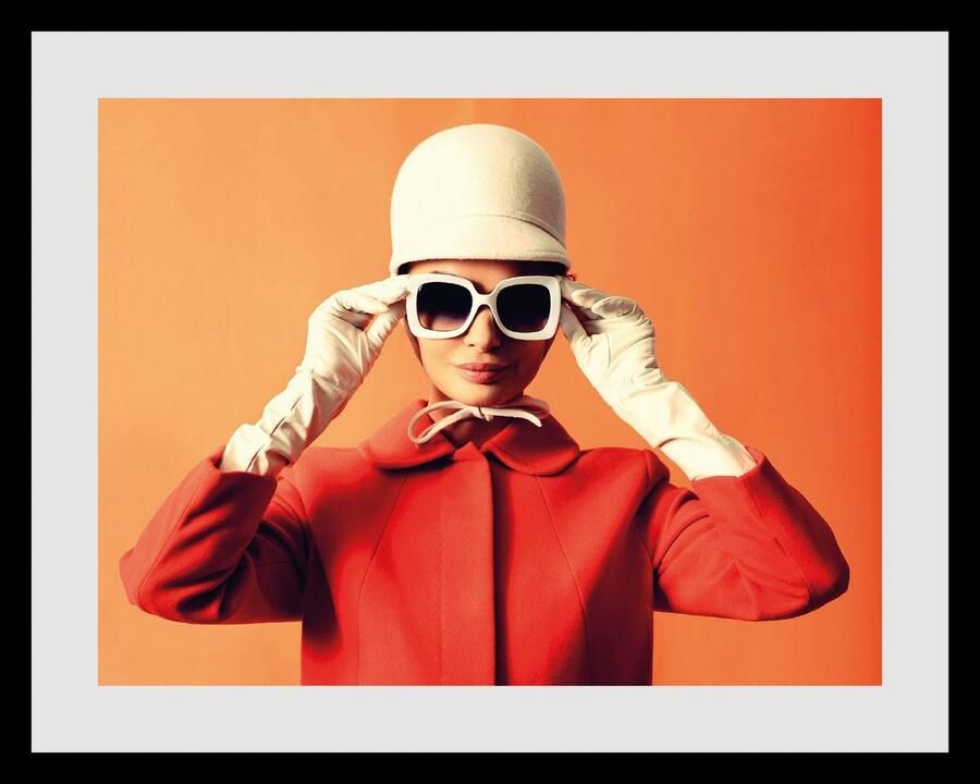 Queence Wanddecoratie Rijdende Bruid HD premium posterdruk incl. houten lijst (1 stuk) - Foto 2