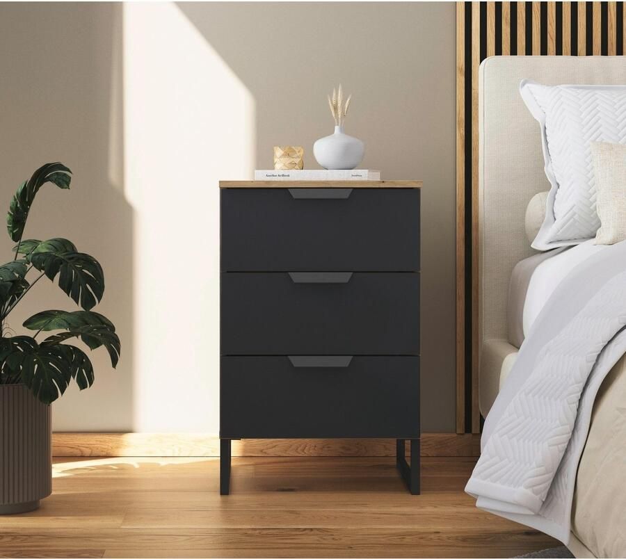 Rauch Nachtkastje Dark&Wood by Aditio in industriële stijl met sledevoet 3 lades met softclose-functie - Foto 4