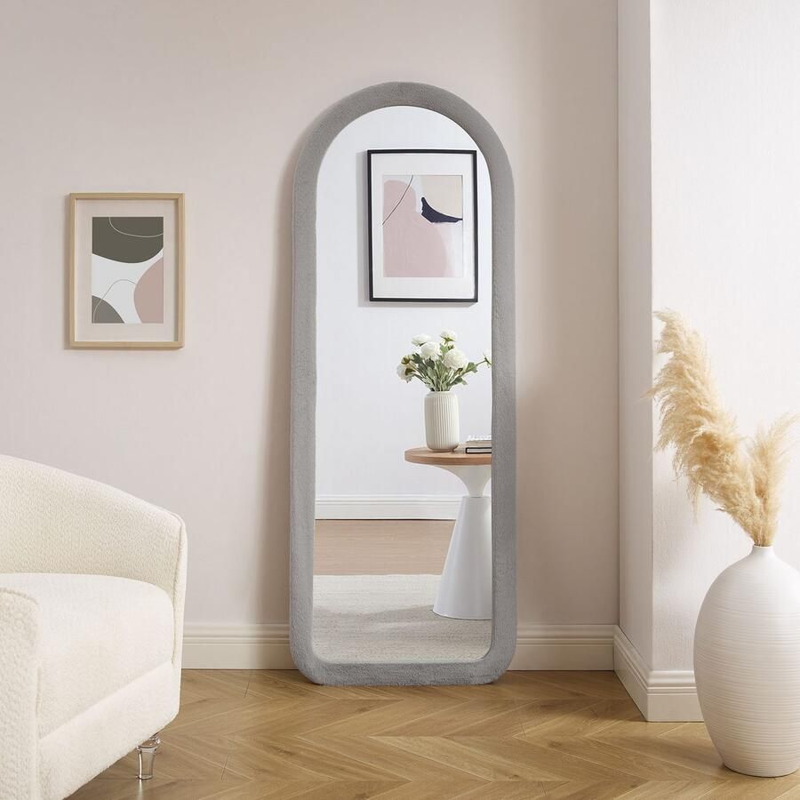 SalesFever Staande spiegel Bristol Ganzkörperspiegel 160 cm hoch Frame afgerond van kunstbont (1 stuk)