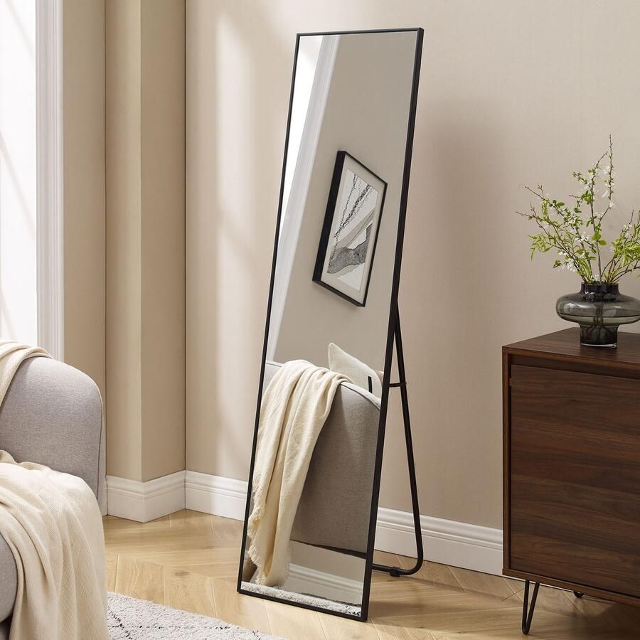 SalesFever Staande spiegel Eleganter Ganzkörperspiegel met zwarte lijst (1 stuk)