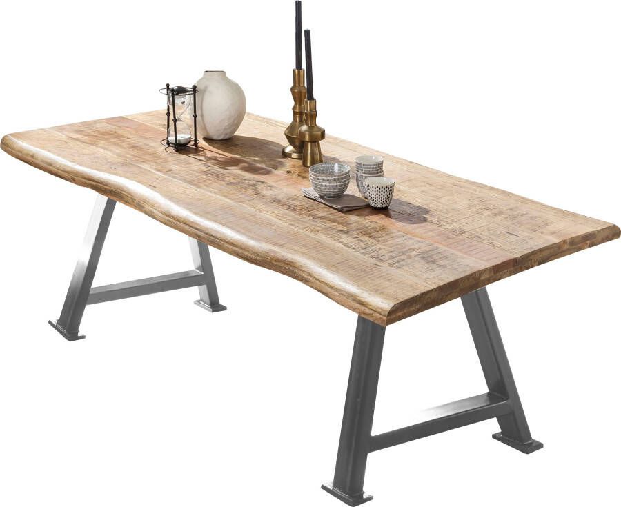 SIT Eettafel met boomrand alsof gegroeid