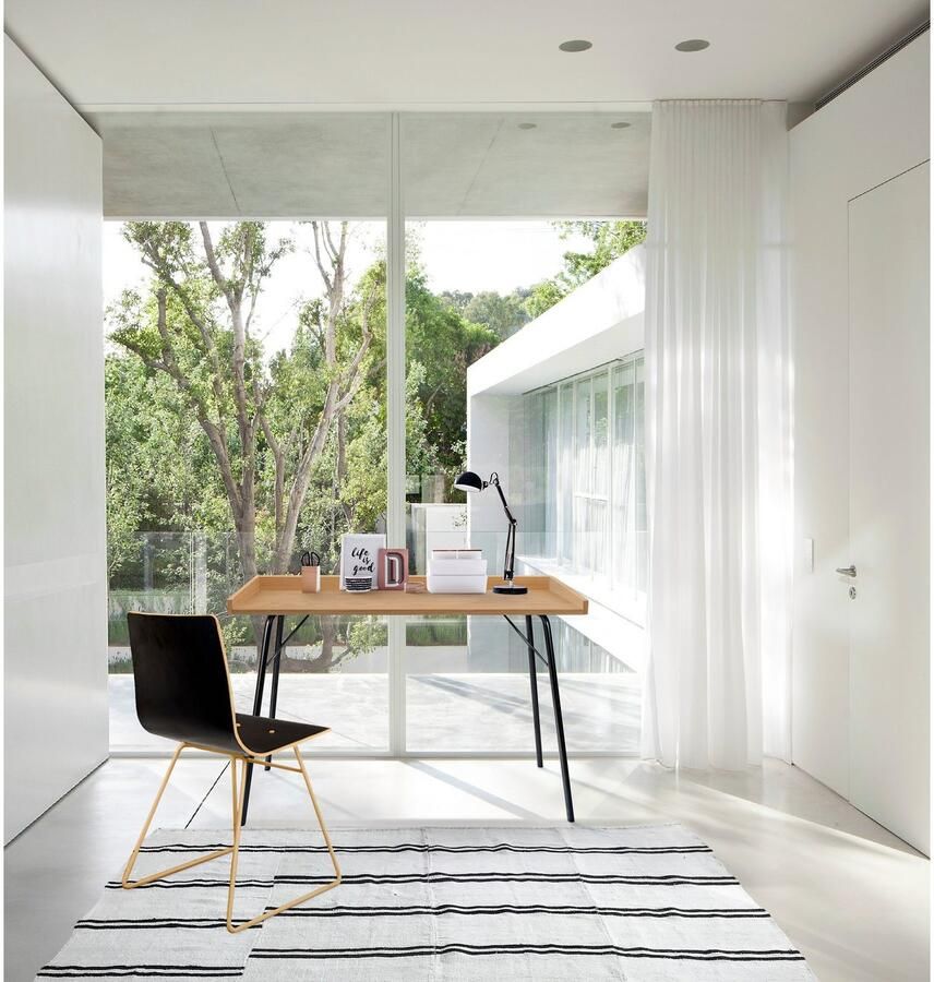 Woodman Bureau Rayburn in eenvoudige scandinavisch design