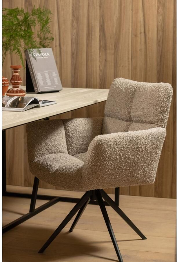 WOOOD Exclusive Draaibare Eetkamerstoel Vinny Bouclé met armleuning Zand - Foto 6