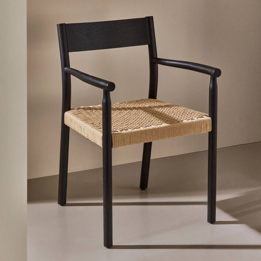Kave Home Yalia-stoel in massief eikenhout met natuurlijke zwarte afwerking en zitting van touw 100%