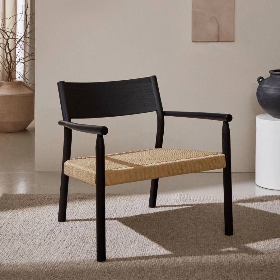Kave Home Yalia-fauteuil van massief eikenhout FSC 100% met natuurlijke zwarte afwerking en zitting