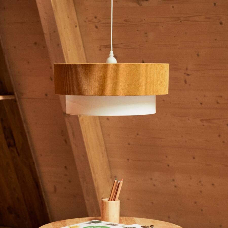 Kave Home Bianella-plafondlamp in mosterd katoen en ribfluweel Ø 40