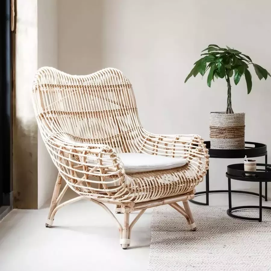 Must Living Lounge chair Cefalu 103x87x85 cm natural rattan with cushion