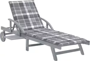 VIDAXL Ligbed met kussen massief acaciahout