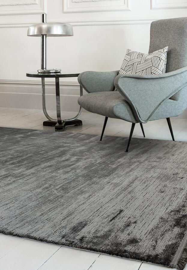 MOMO Rugs Olympia OL04 Anthracite Swatch