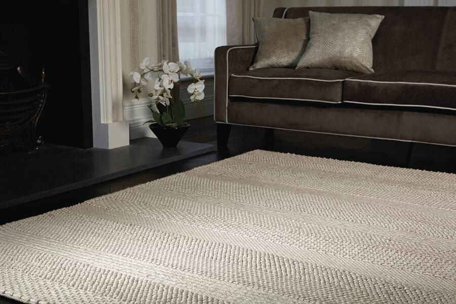 MOMO Rugs Vloerkleed Katherine Carnaby Coast Cream Stripe Swatch
