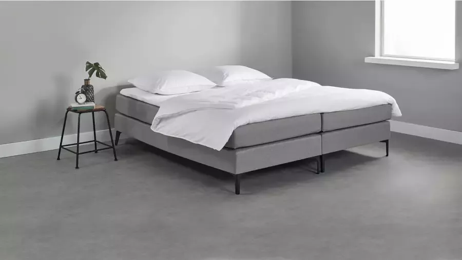 Beter Bed Basic Beter Bed Southampton Complete Boxspring met gestoffeerd matras en topmatras 180 x 200 cm Lichtgrijs - Foto 1