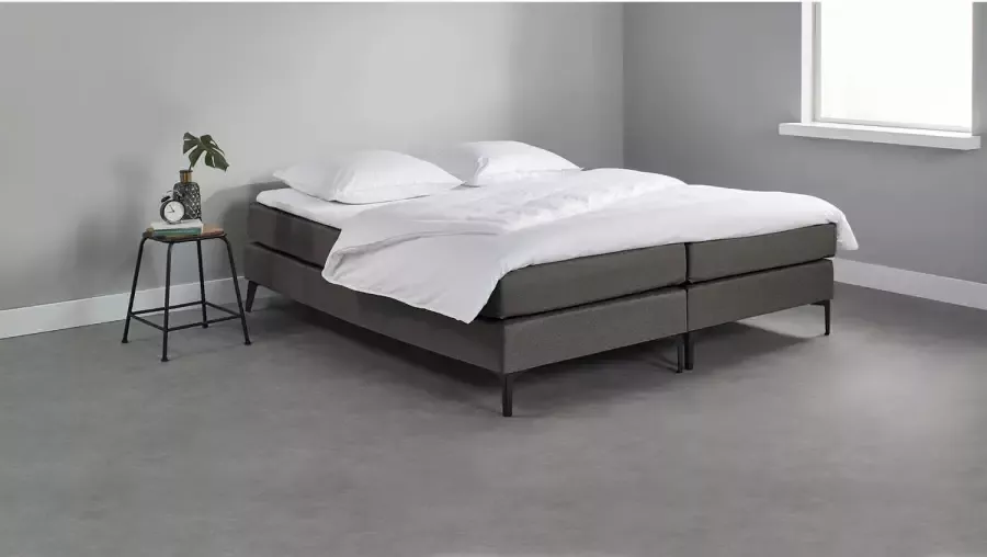 Beter Bed Basic Beter Bed Southampton Complete Boxspring met gestoffeerd matras en topmatras 180 x 200 cm Donkergrijs - Foto 1