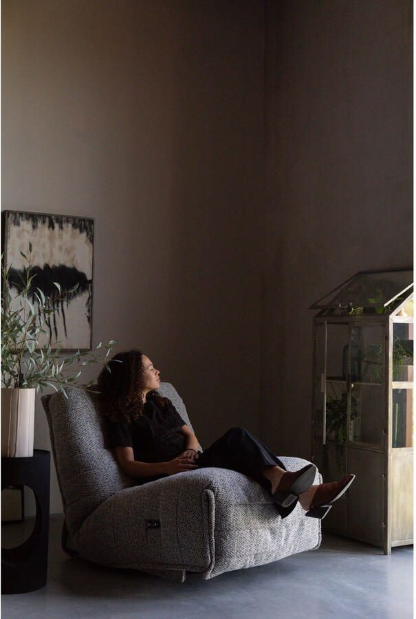 Dutchbone Vitrinekast Monviso 151 x 64cm Goud