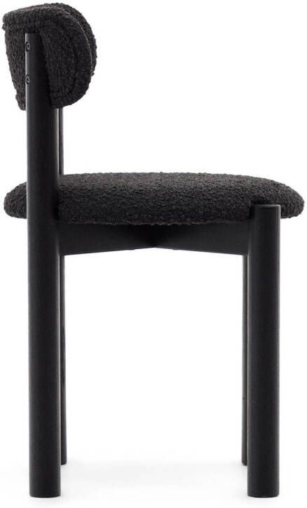 Kave Home Nebai-stoel in zwarte schapenvacht en massief eikenhouten structuur met zwarte afwerking - Foto 3