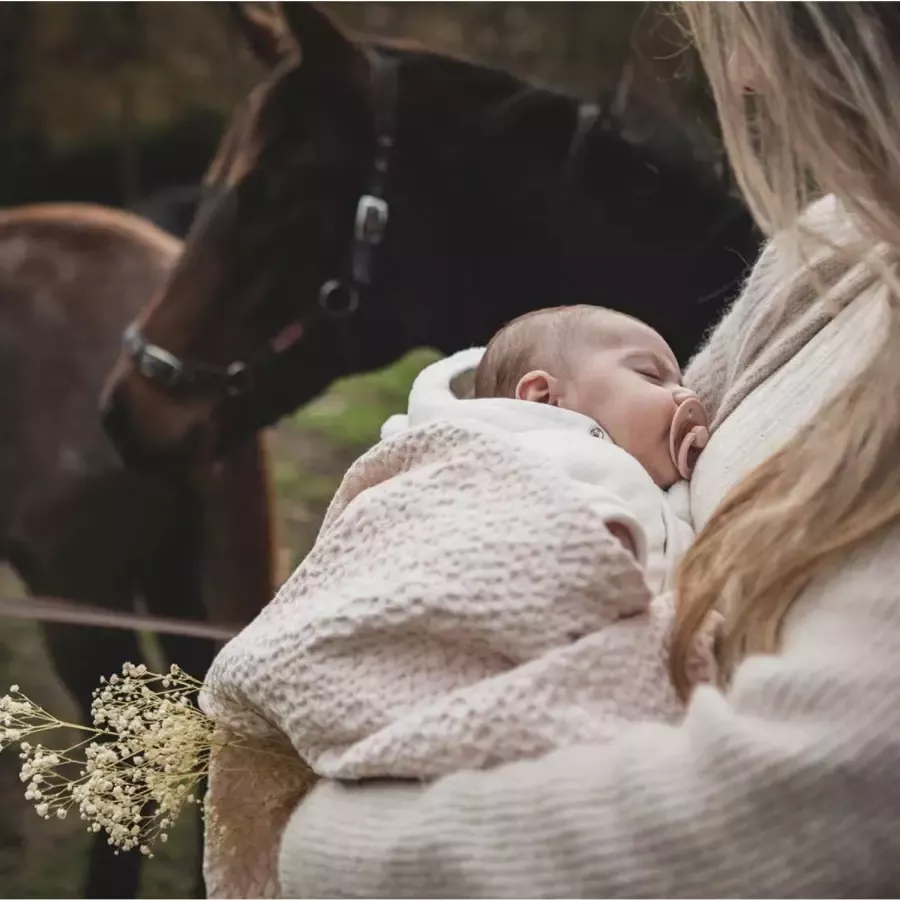 Mies & Co baby wiegdeken Honeycomb 70x100 cm soft pink