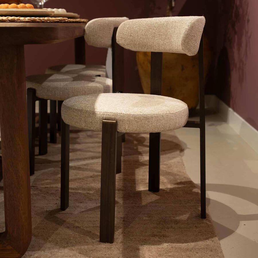 Déja Living DÉJA Living Eetkamerstoel Lagan Beige Walnoot Stof Set van 2 - Foto 2