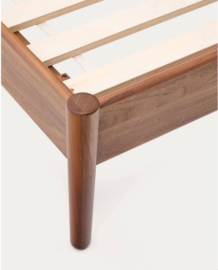 Kave Home Bed Elan Notenhout 180 x 200cm Bruin