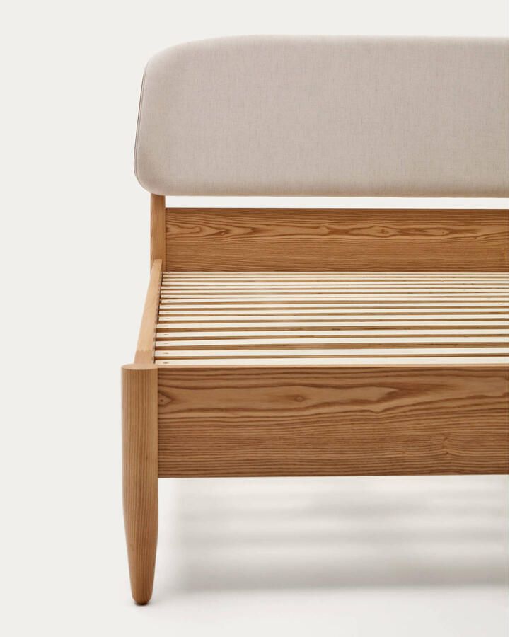 Kave Home Octavia-bed van essen multiplex met wit gestoffeerd hoofdbord FSC Mix Credit 160 x 200 cm - Foto 3