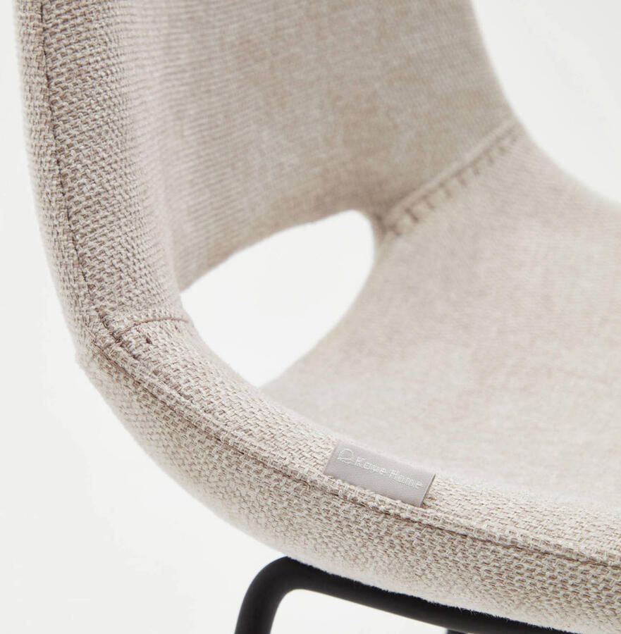 Kave Home Zahara beige kruk met staal in een zwarte afwerking hoogte 65 cm