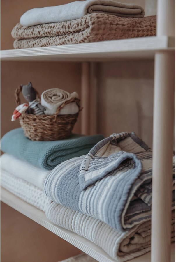 Meyco pre-washed hydrofiele wiegdeken Stripe Jacquard Sand - Foto 3