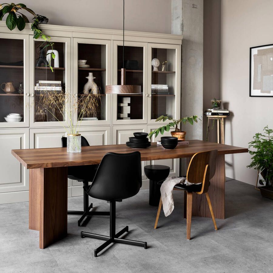 WOOOD Vitrinekast Chow van dennenhout breedte 105 cm x hoogte 215 cm